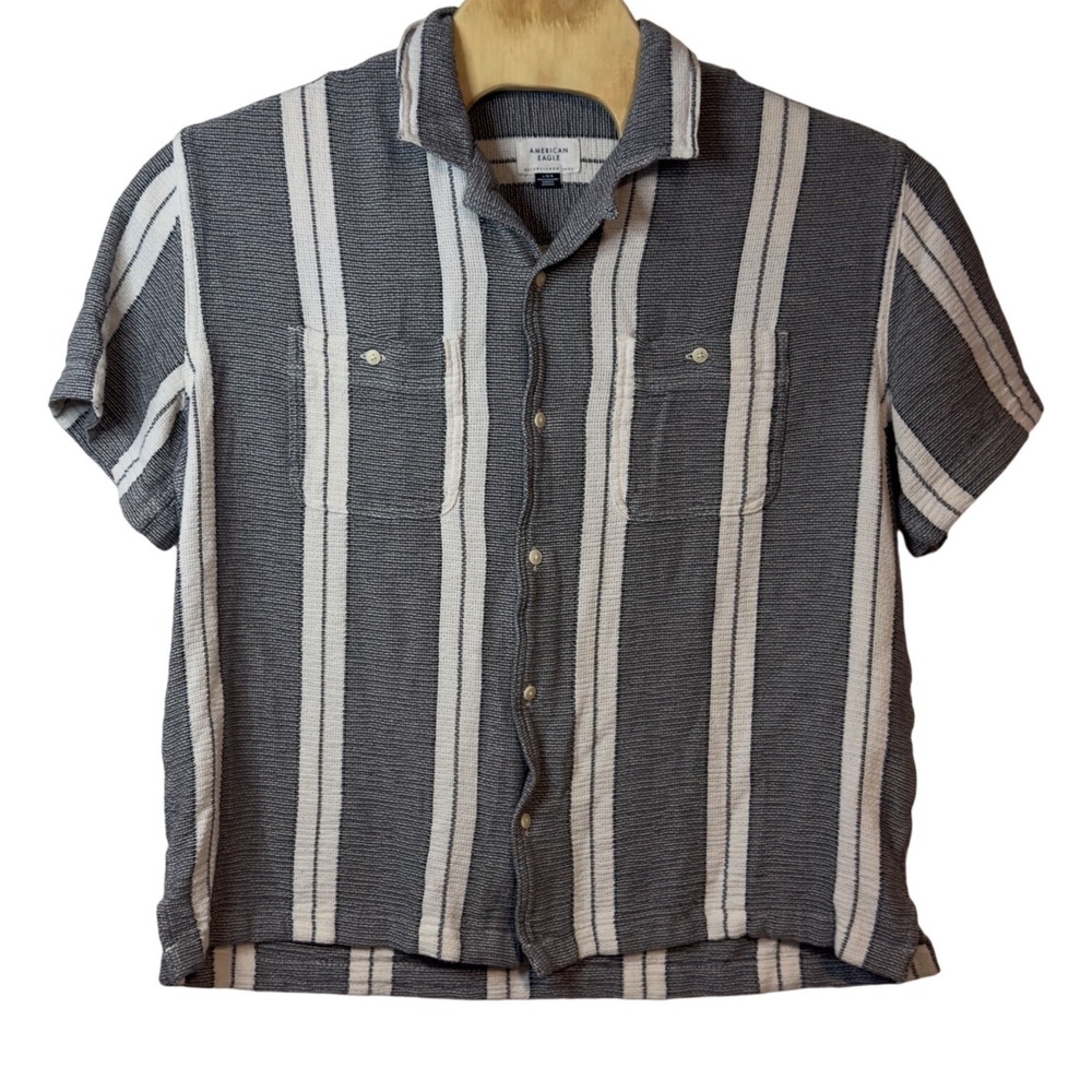 American Eagle Men's Short Sleeve Vertical Stripe Button Down Shirt Size L Beach